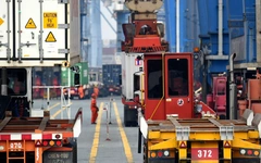 Nhiều doanh nghiệp được lấy hàng khỏi cảng, kịp bán Tết