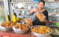 Lò bánh bông lan ở xã Thăng Bình, Đà Nẵng vào vụ Tết