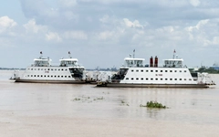 Những chuyến phà thương nhớ ở phương Nam - Kỳ 2: Chiều cuối năm ở bến Đình Khao