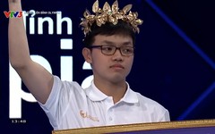 Về đích ấn tượng, nam sinh Quảng Trị giành vòng nguyệt quế Đường lên đỉnh Olympia
