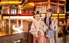 Câu chuyện về 40 va li hành lý ký gửi và chiến lược kích cầu du lịch của Trung Quốc