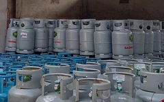 Sau 3 kỳ điều chỉnh tăng, giá gas giảm 18.000 đồng/bình 12kg