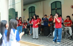 Hàng trăm học sinh lớp 9 tham quan ngôi trường 151 tuổi giữa lòng TP.HCM