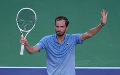 Medvedev chấm dứt chuỗi 34 trận thắng của Alcaraz tại Indian Wells 2026