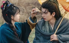 Trục Ngọc 'hot' nhất màn ảnh Hoa ngữ bất chấp tranh cãi 'phiên vị' của Điền Hi Vi, Trương Lăng Hách