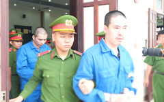 Tuyên án nhóm giả công an cướp hơn 2 triệu USD, bị cáo lãnh án cao nhất 18 năm tù