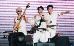 Các 'anh trai' vẫn hot