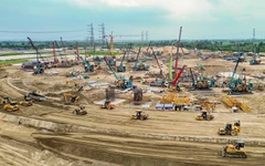 Lộ hình hài sân vận động lớn nhất thế giới ở Hà Nội