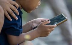 Indonesia học theo Úc cấm trẻ em dùng mạng xã hội