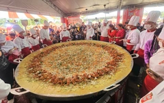 103 bánh pía ghép thành bản đồ Việt Nam tại Lễ hội bánh dân gian Nam Bộ 2026