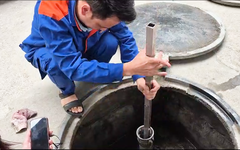 Lý do một số cây xăng ở Hà Nội treo biển hết xăng, chỉ còn dầu