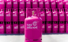 Giá gas tăng thêm 30.000 đồng/bình 12kg