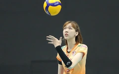 Cô gái Việt cao 1m95 tỏa sáng rực rỡ trong ngày ra mắt giải bóng chuyền Thái Lan