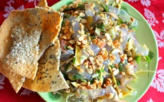 Sứa về chợ quê, gọi hè bằng vị mát lành