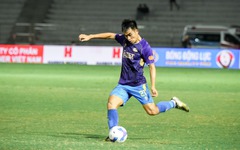 CLB Hà Nội đánh bại Hồng Lĩnh Hà Tĩnh 3-0 trên sân nhà