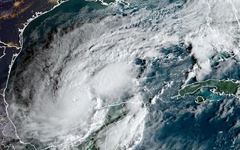 Nước biển nóng lên khiến bão tăng cấp nhanh, thiệt hại tăng 60%