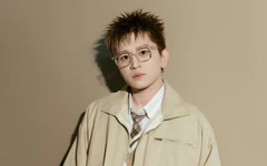 'Dân mạng phẫn nộ vì câu rap coi thường phụ nữ của Bray'