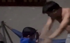 Người đàn ông có dấu hiệu bạo hành con trai tại phường Phú An khai gì?