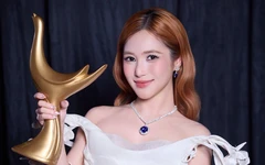 Hơn 25.000 lượt thả phẫn nộ và chiến thắng không hề dễ chịu của Hương Tràm