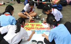 Hơn 200 đội viên thử tài dựng lều tại Hội trại “Vững bước tiến lên Đoàn”