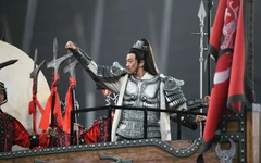 Đội bóng Trung Quốc thắng trận nhờ... mời Hạng Vũ xuất trận