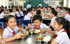 Chủ tịch Hà Nội: Sở Giáo dục và Đào tạo chịu trách nhiệm nếu bữa ăn bán trú có vi phạm