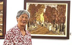 Người đàn ông hơn 60 năm nhặt lá rụng, vỏ hành để 'vẽ' tranh