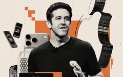 John Ternus, người kế nhiệm CEO Tim Cook tại Apple, là ai?