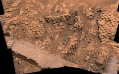 NASA phát hiện đá 'vảy rồng' kỳ lạ trên sao Hỏa