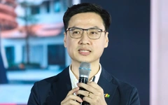 'Thích làm nhà văn mà cha mẹ muốn thành bác sĩ, có SV bật khóc'