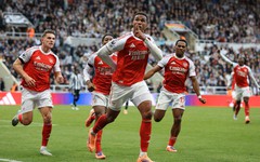 Kết quả Ngoại hạng Anh: Arsenal lấy lại ngôi đầu, Tottenham thắng nghẹt thở