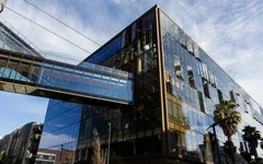 OpenAI 'cần thêm chỗ lớn', bắt tay Amazon - đối thủ của Microsoft