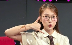 MC Khánh Vy dẫn dắt Alo đây là…