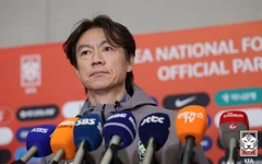 HLV tuyển Hàn Quốc bị chỉ trích dữ dội