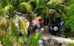 Người đàn ông đổ xăng đốt nhà, 2 người chết, bé trai 4 tuổi nguy kịch