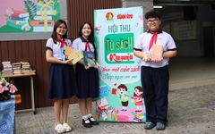 Học trò Trường THCS Huỳnh Khương Ninh góp sách tặng Tủ sách Khăn Quàng Đỏ