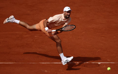 Djokovic trải lòng sau thất bại tại vòng 3 Roland Garros