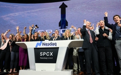 SpaceX chính thức 'cất cánh' lên sàn chứng khoán, thương vụ IPO lớn nhất lịch sử