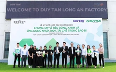 Cocoon hợp tác Duy Tân Recycling dùng nhựa tái chế 100% trong bao bì