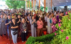 Lễ tưởng niệm và cầu siêu liệt sĩ tại công viên Lê Thị Riêng, TP.HCM