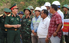 Hơn 1.000 bộ đội đang bám biên giới xây trường nội trú