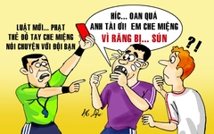 Cầu thủ đầu tiên bị đuổi vì dùng tay che miệng tại World Cup