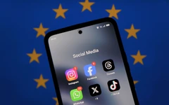 Châu Âu yêu cầu Meta tắt tính năng gây nghiện trên Facebook và Instagram