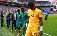 Senegal 'sốc' khi phát hiện bác sĩ đi dự World Cup là… chuyên gia phụ khoa