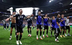 Cổ động viên thế giới thán phục tuyển Argentina và Messi