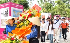 Kiều bào trẻ và hành trình về thăm quê Bác