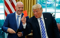 Tổng thống Donald Trump chỉ trích chiến thuật của HLV tuyển Anh