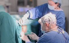 Tin quảng cáo 'chữa bệnh trĩ nhanh, không đau', người đàn ông phải tạo hình lại hậu môn