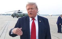Ông Trump nói Mỹ đánh mạnh Iran để vinh danh '3 người yêu nước vĩ đại'
