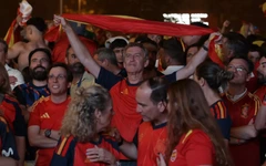Tây Ban Nha vô địch World Cup 2026, đường phố ngập sắc cờ và ánh sáng